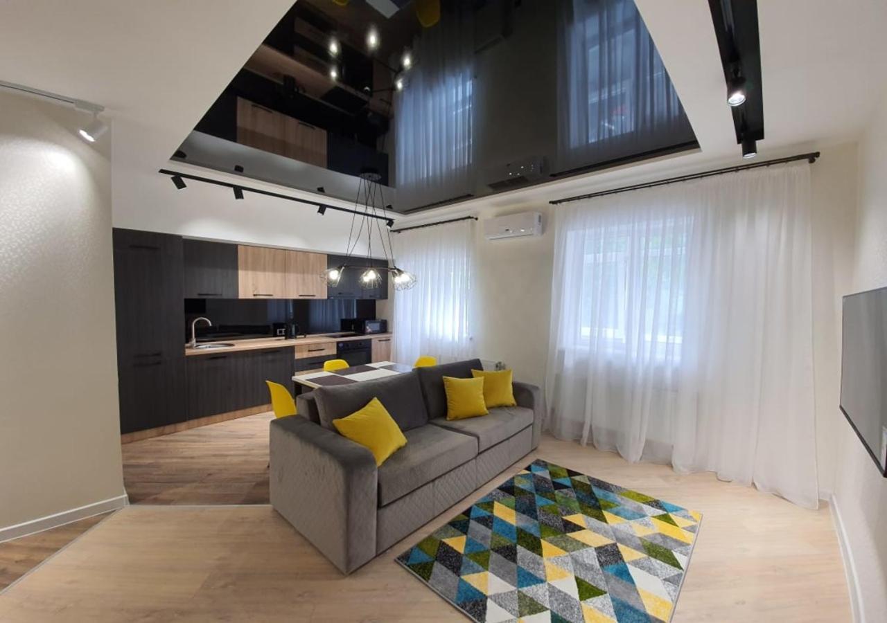 New Lux Apartment 2020 Kharkov Ngoại thất bức ảnh