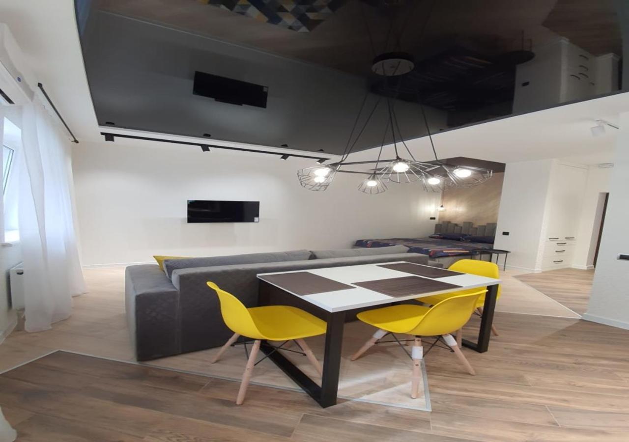 New Lux Apartment 2020 Kharkov Ngoại thất bức ảnh